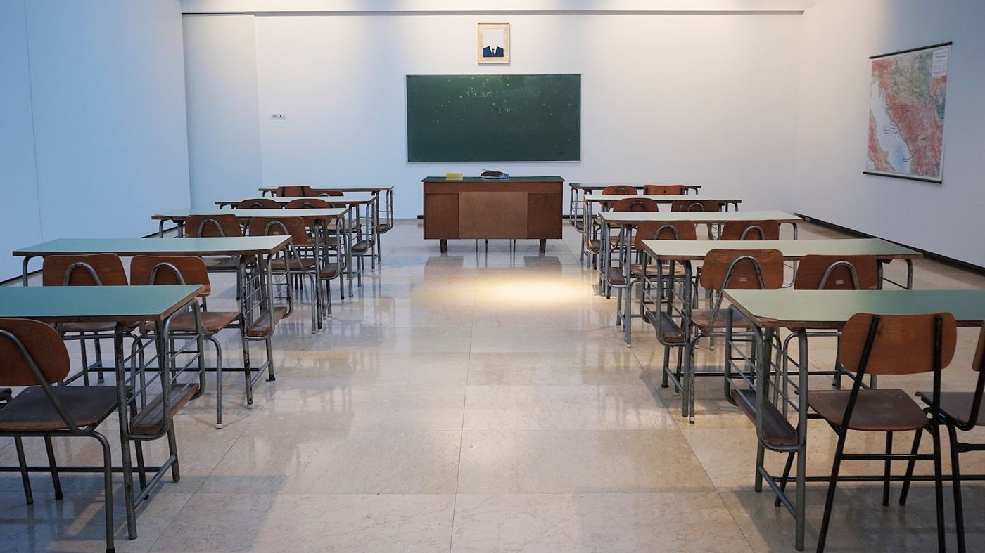 Kiürítésre váró tanterem
